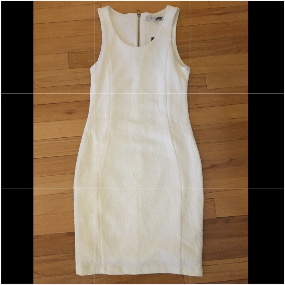 White Bodycon Floral Jacquard Dress